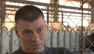 Швейцарски бизнесмен се преселил в Дряновско, направил си и козеферма (Видео)