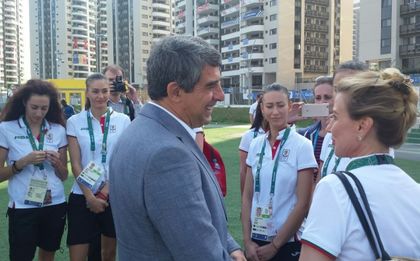 Президентът за Демирева: Дано повече българи да вдигнат високо летвата