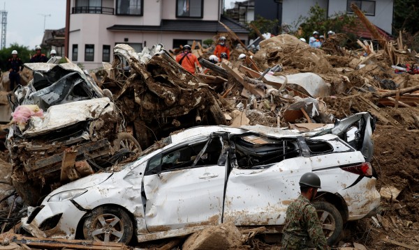 Броят на жертвите от наводненията в Япония расте, стигнаха 179