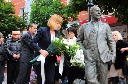 Фандъкова проговори за забраната на фереджетата в София