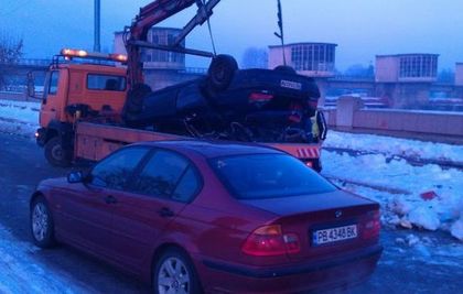 Нова трагедия в Пловдив: Двама загинаха в адска катастрофа, трети е откаран в болница!