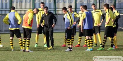 Ботев с 19 играчи в Русе