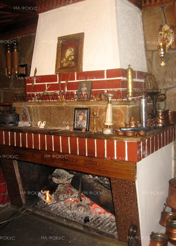 Грозделина Георгиева, РЕМ - Пловдив: Бъдникът е най-магичният елемент в ритуалите на Бъдни вечер, защото с него се извиква слънцето, за да бъде годината светла