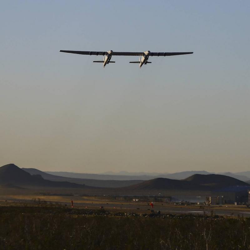 ТАСС: От Stratolaunch Systems разкриха подробности за първия полет на най-големия самолет на света