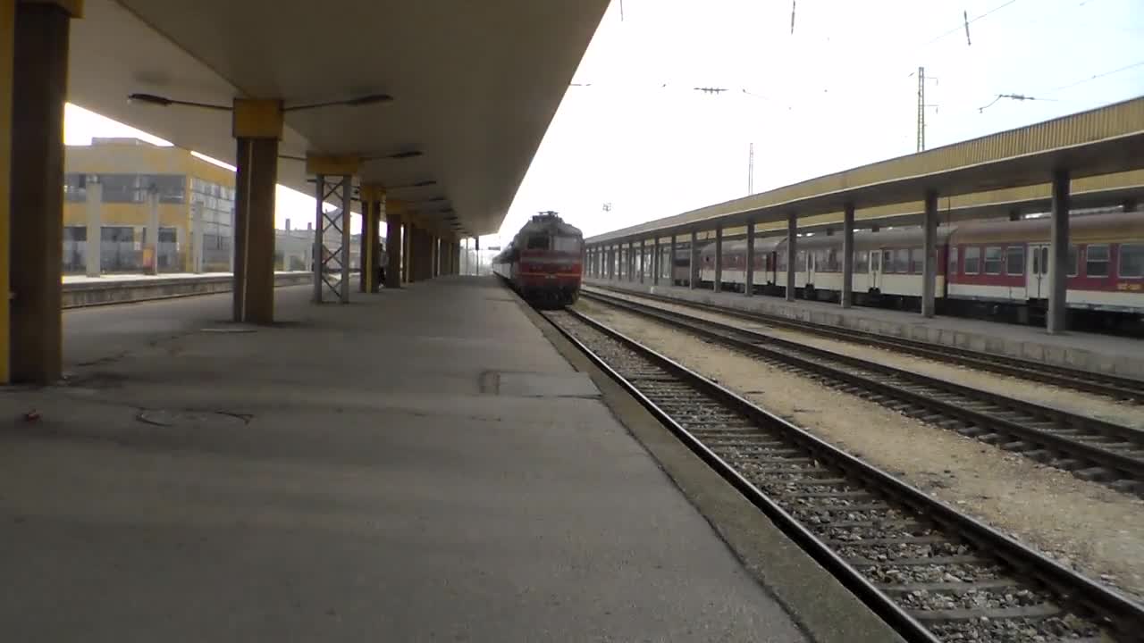Влак блъсна глух мъж до Централна гара в Пловдив, пострадалият е в болница