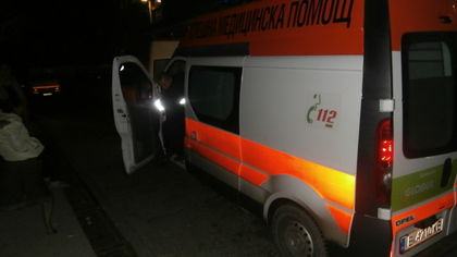 Пловдивчанин преби жестоко бившата си, дечицата им пищят от ужас