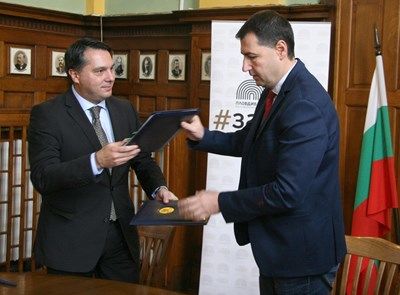 НДК дава силно рамо на