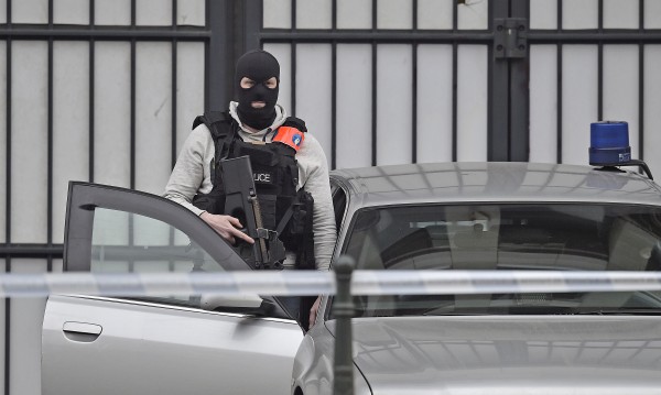 Бомбена заплаха блокира центъра на Брюксел