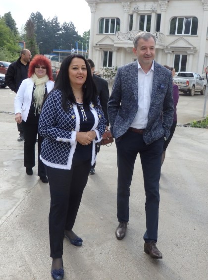 Европейски избори 2019: Кандидатите за евродепутати от ГЕРБ Лиляна Павлова и д-р Иво Ралчовски се срещнаха с представители на бизнеса в Мездра и Враца
