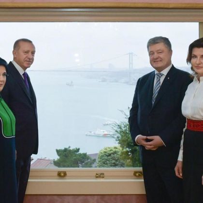 УНИАН (Украйна): Петро Порошенко се срещна с Реджеп Тайип Ердоган в Истанбул