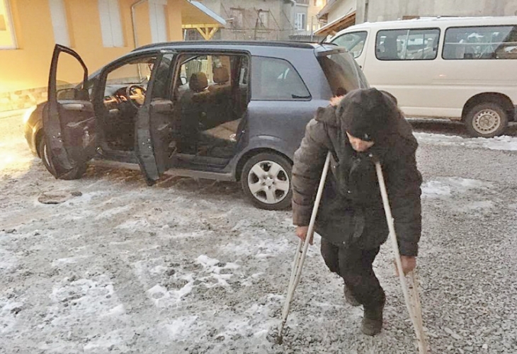 Отвлечен мъж изкара 14 дни на зоб и сено в конски обор