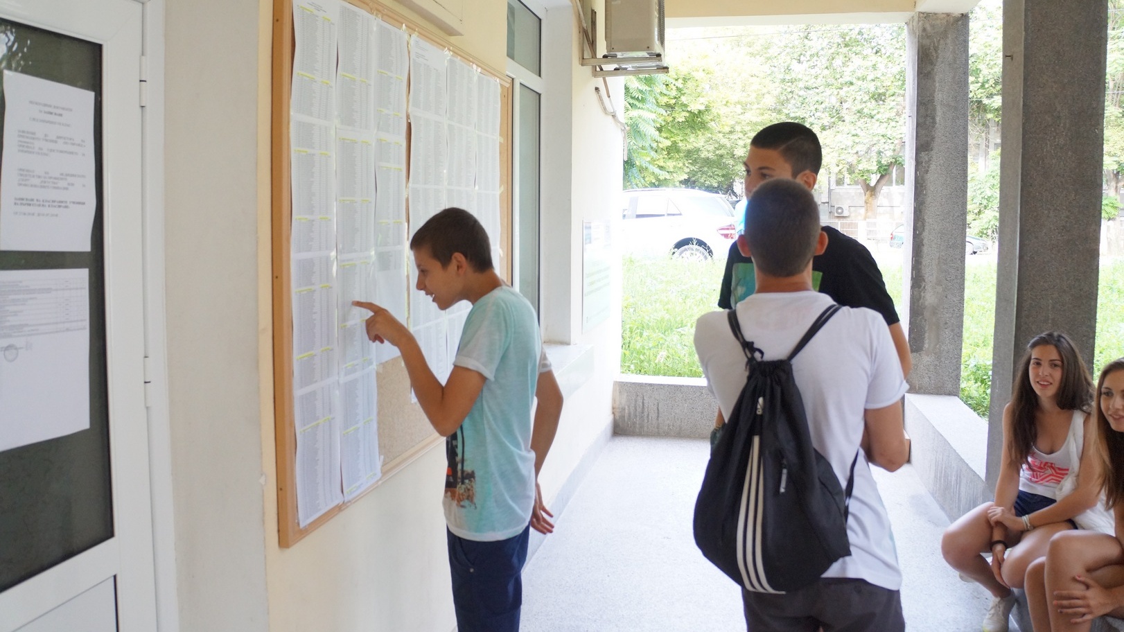 Балът в езиковите гимназии в Пловдив пада символично на второ класиране