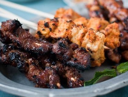 Сочни пилешки шишчета с куркума