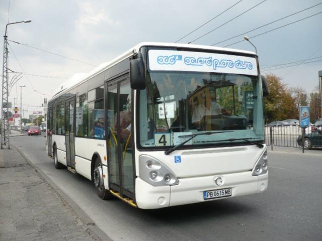 Вижте откъде ще минават извънредните автобуси в новогодишната нощ