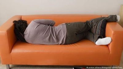 Крадец тръгна да обира баба в Лом, заспа на дивана в хола й