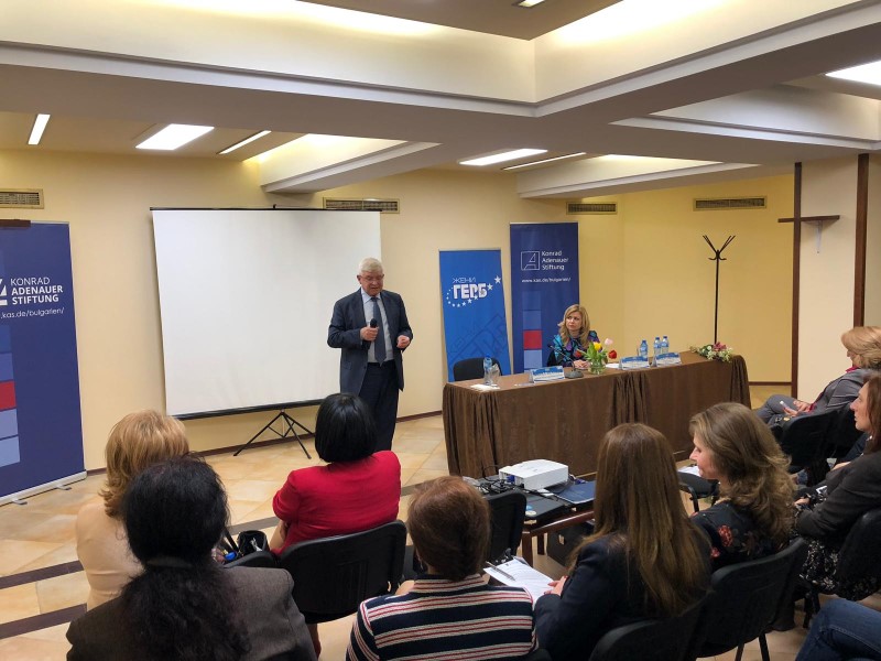 Здравният министър Кирил Ананиев пред ЖГЕРБ: С екипа ми намалихме дълговете на болниците с 27 %