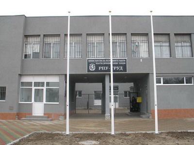 Баща на пиян шофьор скочи на бой в районното