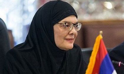 Шефката на сръбската Скупщина – с хиджаб