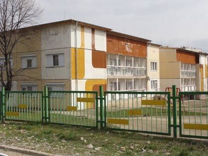 Паника в Стара Загора, хлапета се натровиха в детска градина, децата повръщали след закуска