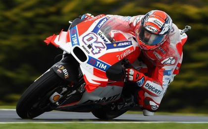 Довициозо триумфира в предпоследния етап от MotoGP