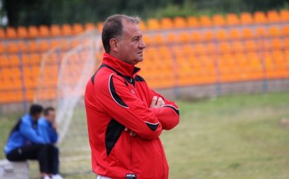 Септември Симитли остана без треньор