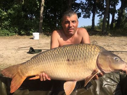 Моята голяма риба- Пламен улови близо 20-килограмов шаран ВИДЕО