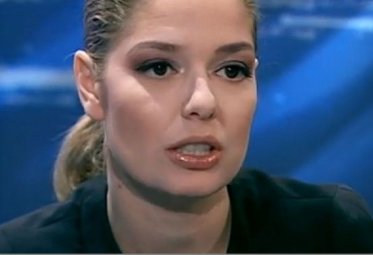 Алекс Сърчаджиева бясна, поругаха гроба на майка й - актрисата Пепа Николова