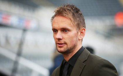 Сврака на сврака око не вади? Питайте Сим де Йонг