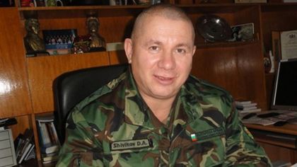 Трима адвокати защитават ген. Шивиков
