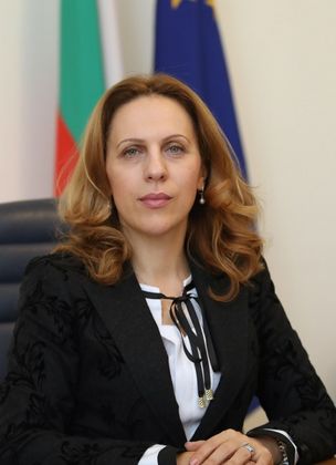 Вицепремиерът Марияна Николова ще присъства на церемонията по встъпване в длъжност на новоизбрания президент на Украйна Володимир Зеленский на 20 май