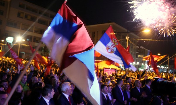 Босненските сърби гласуваха, предизвиквайки властите и Запада