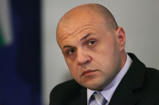 Не Борисов, а Томислав Дончев щял да представя Кунева на депутатите