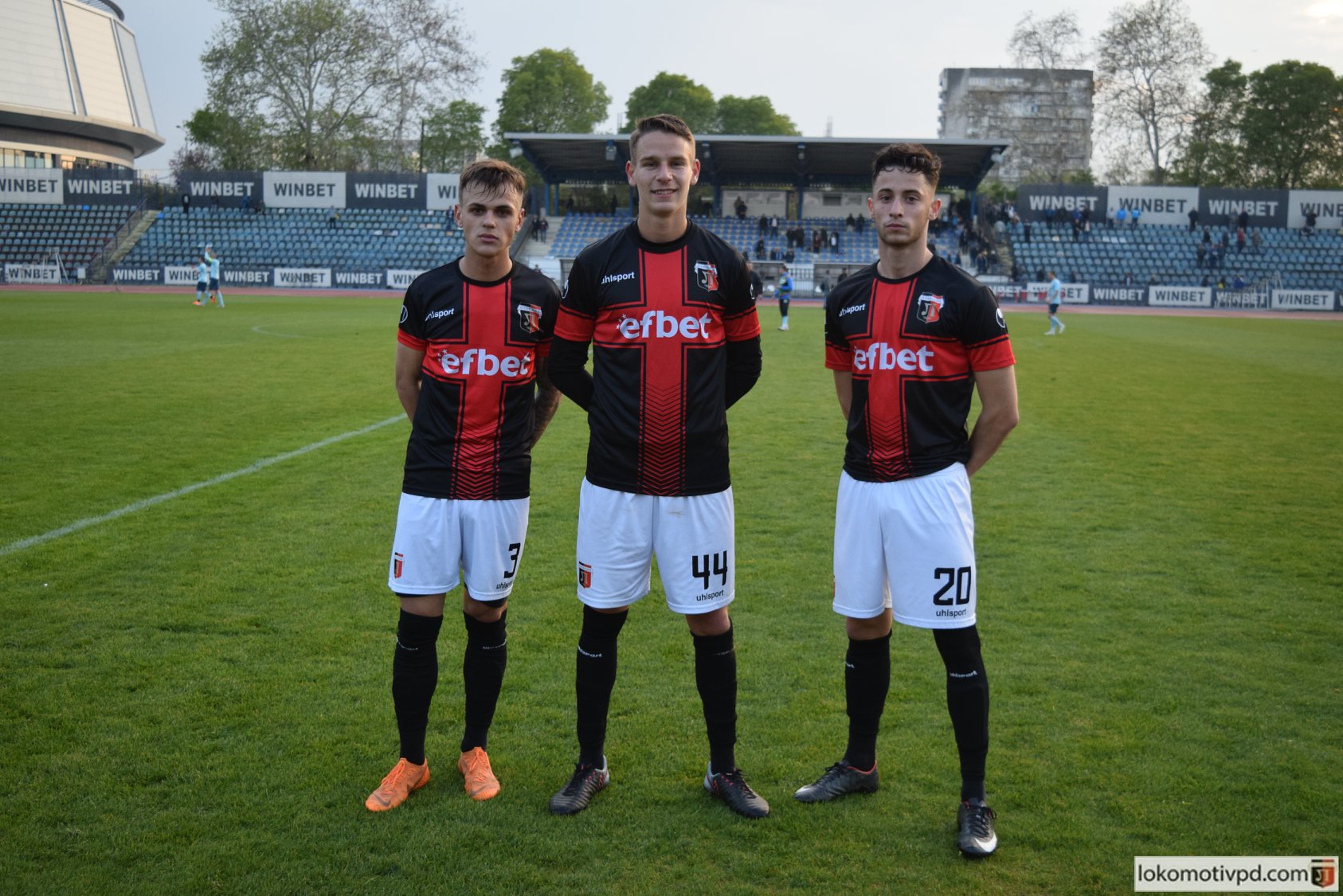 Трима юноши на Локо с първи минути в професионалния футбол