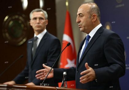 AFP: Помпео предупреждава Турция за намеренията й да удари Сирия