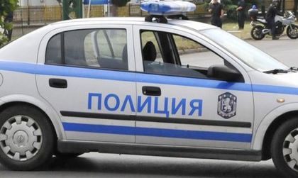 Рейс се заби във „Форд” и прати две жени в болница