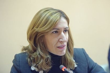 Министърът Ангелкова пристига утре в Карлово