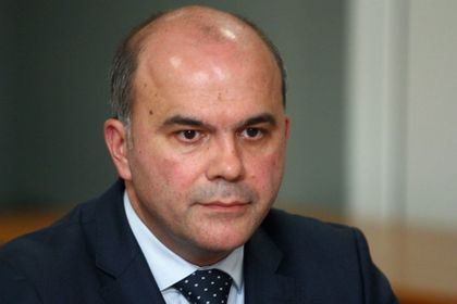 Министър Бисер Петков инспектира социален център в Пловдив