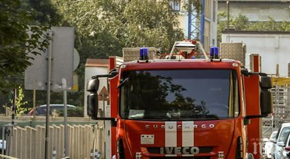 Два микробуса горяха в Кърджалийско