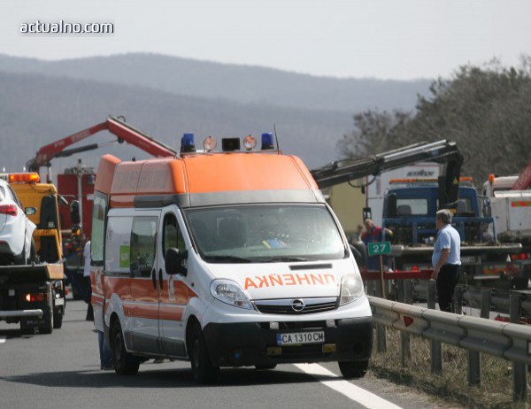 18 души са в болница след тежка катастрофа на пътя Разград - Благоево