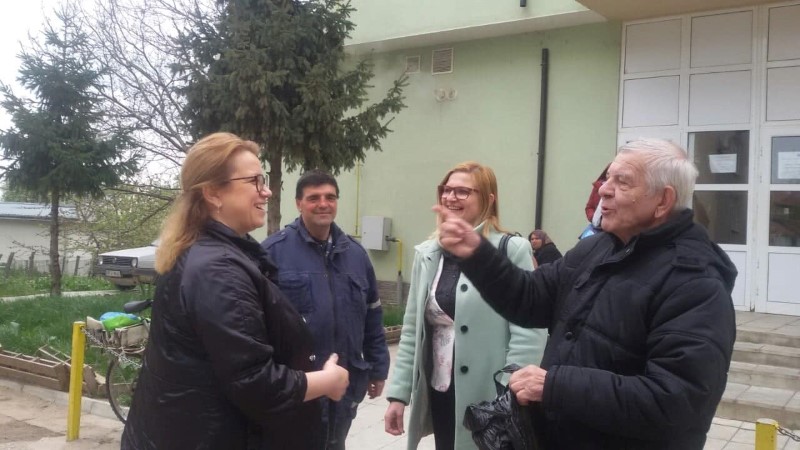 Заместник - председателят на БСП Деница Златева посети малките общини и населени места в Разградска област