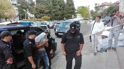 Оставиха в ареста обвинения за убийството край Ямбол