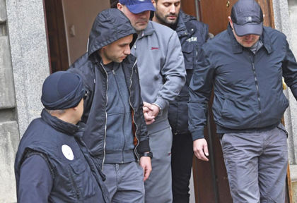 Първи СНИМКИ на задържания при спецакцията в Държавната агенция за българите в чужбина