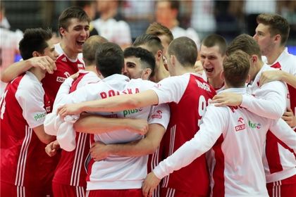 Полша крачи към финалите след победа над Германия (видео + снимки)
