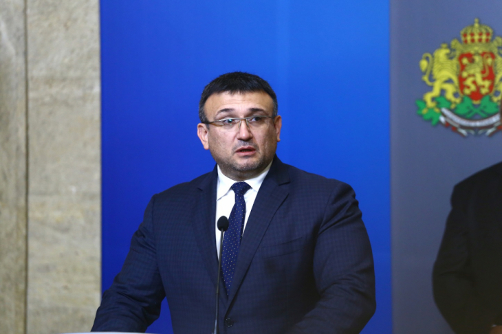 Вътрешният министър Младен Маринов разкри за нов бой с униформени от тази нощ!