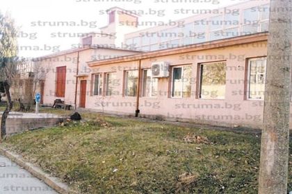 Шивачки от италианска фирма в Благоевград излязоха на протест заради забавени заплати