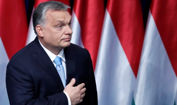 Орбан се извини и моли да не изключват Фидес от ЕНП