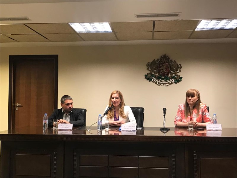 Министър Николина Ангелкова в Добрич: Работим индивидуално с всеки от входящите 10 туристически пазара след анализ на профила и интересите на туристите
