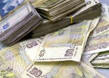 Щур късмет: Пловдивчанин откри 370 бона в стари дънки