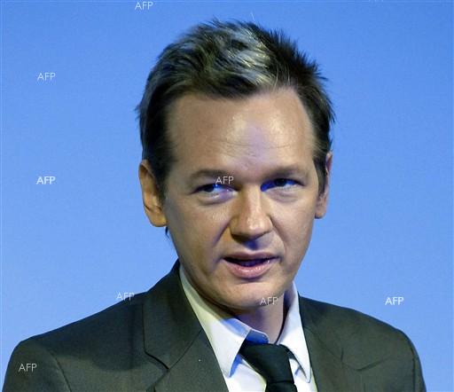 AFP: Изслушването по делото за екстрадицията на Джулиан Асандж е насрочено за февруари следващата година