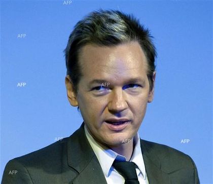AFP: Изслушването по делото за екстрадицията на Джулиан Асандж е насрочено за февруари следващата година